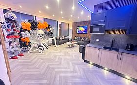 Eleanor Rigby Apts Stanley Street